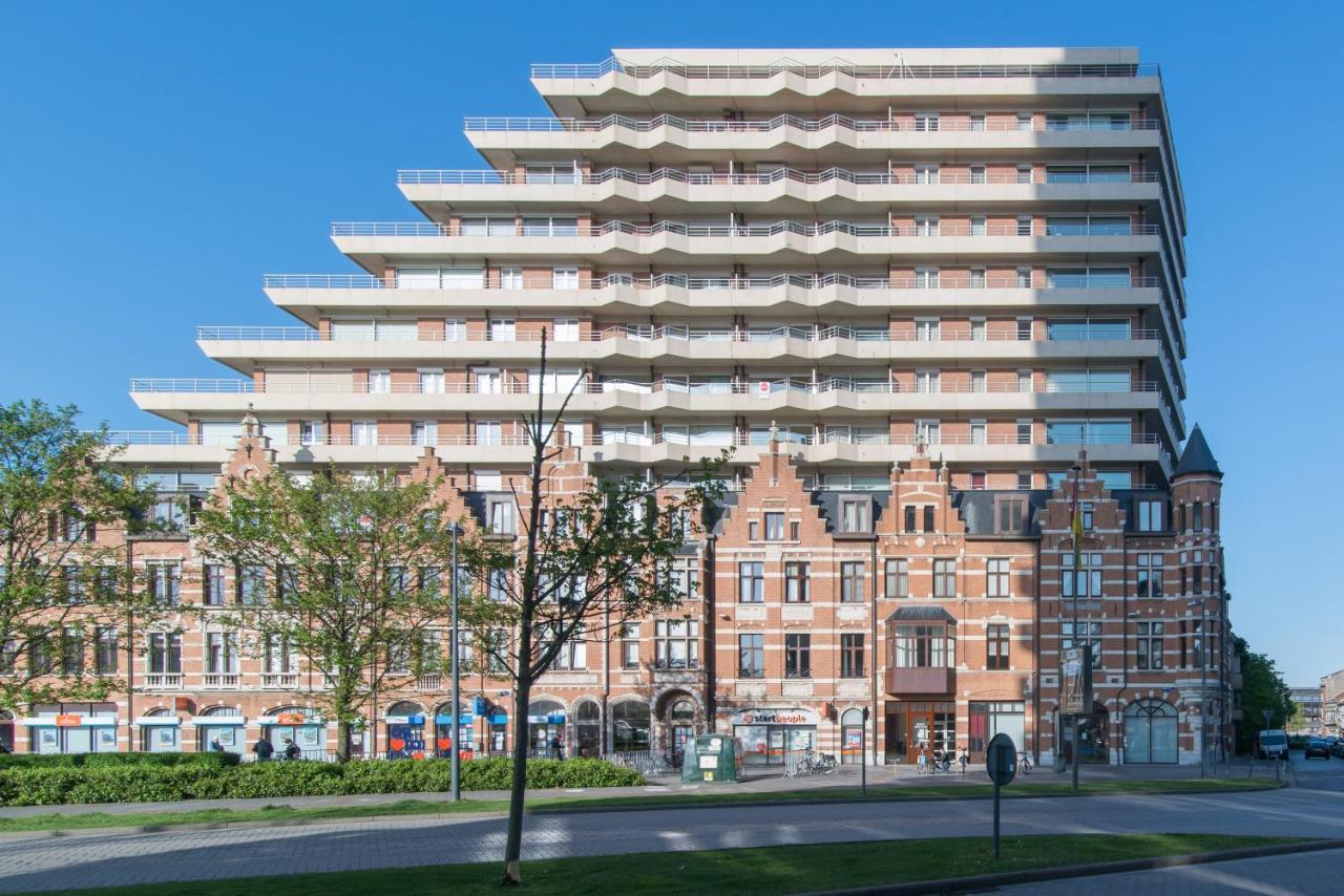 Zongericht Appartement Met Zicht Op De Jachthaven أوستيند المظهر الخارجي الصورة